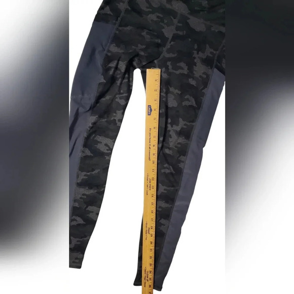 Fabletics Power Hold Mesh on the go leggings - Picture 7 of 15